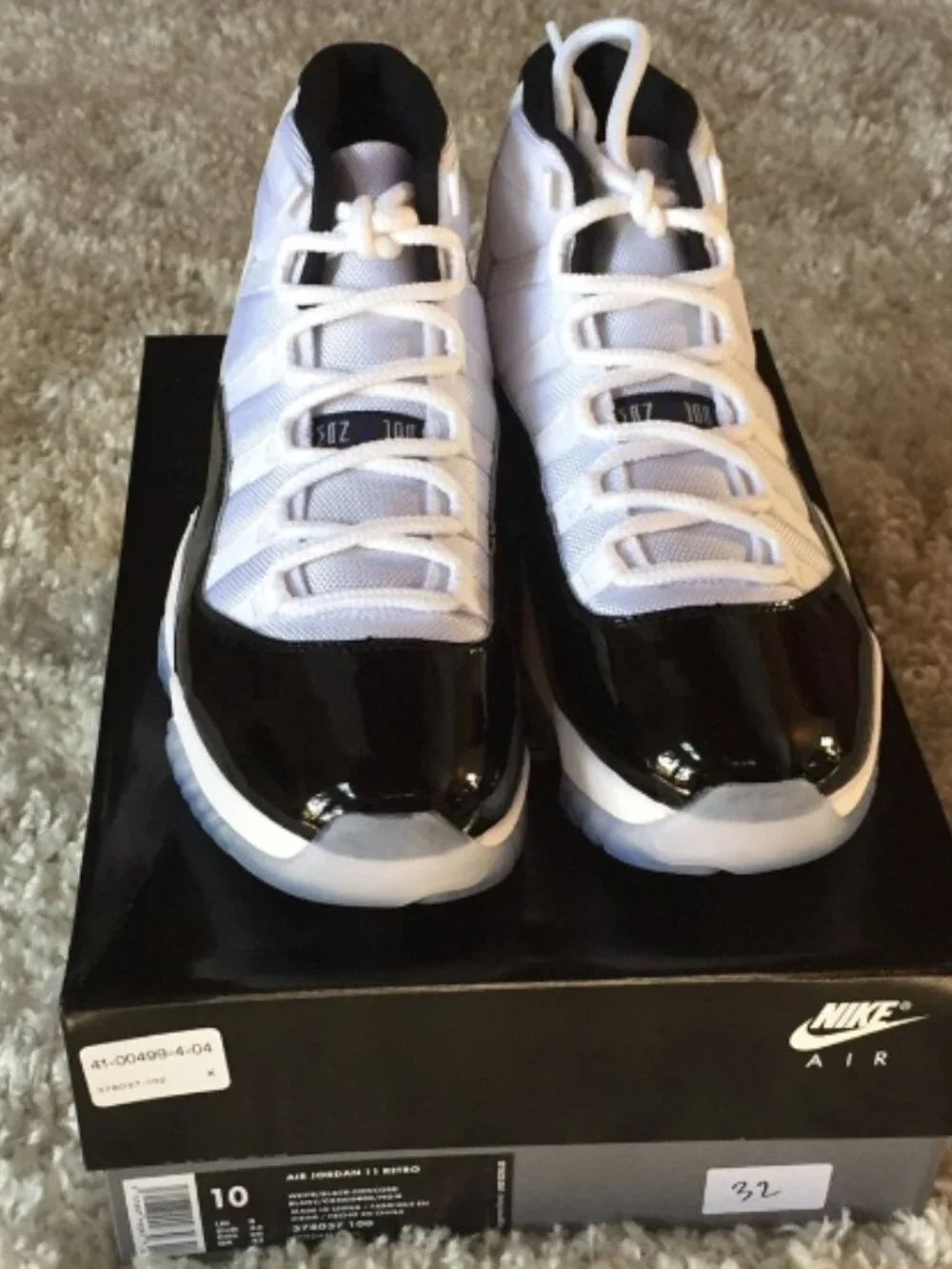 Air Jordan 11 XI Concord Retro
